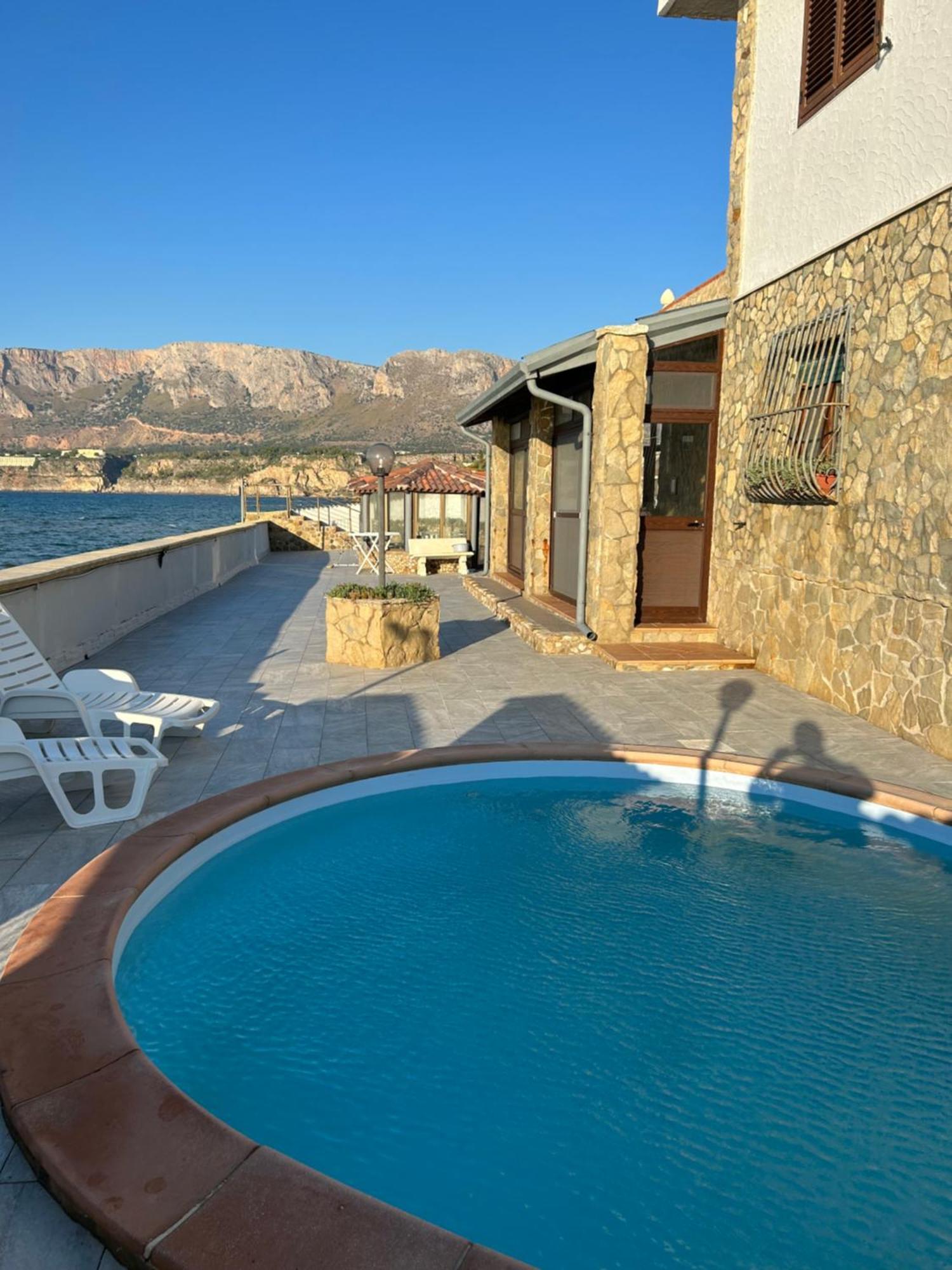 Casa Vacanza Barbera - In Riva Al Mare Villa Трапето Екстериор снимка