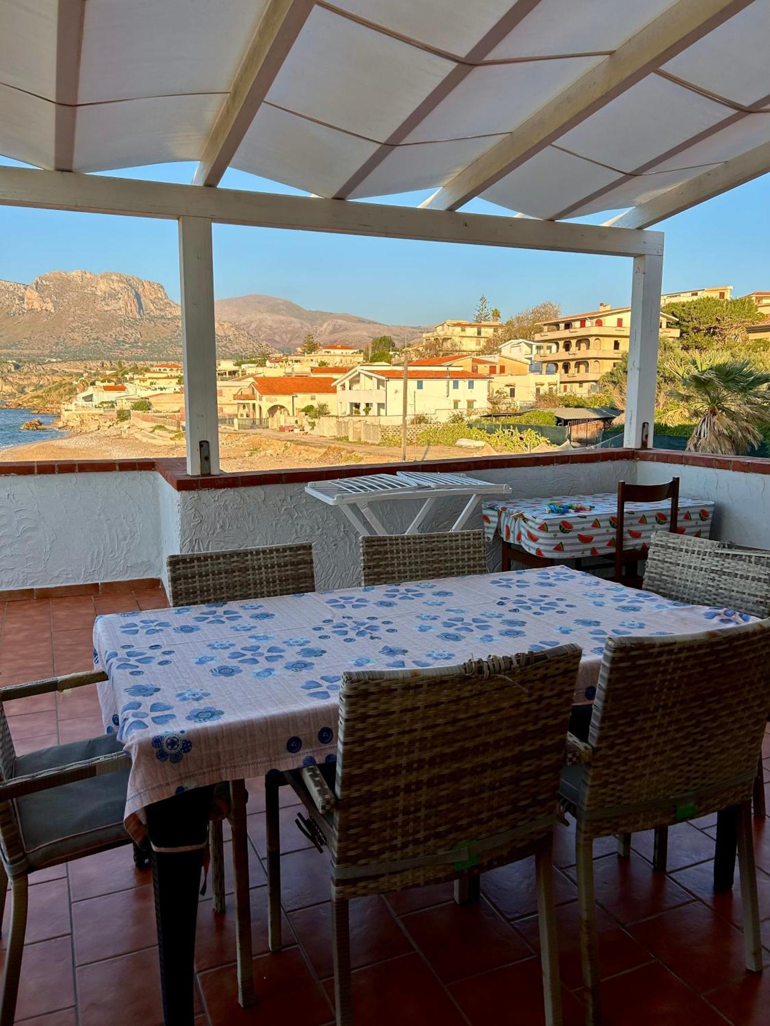 Casa Vacanza Barbera - In Riva Al Mare Villa Трапето Екстериор снимка
